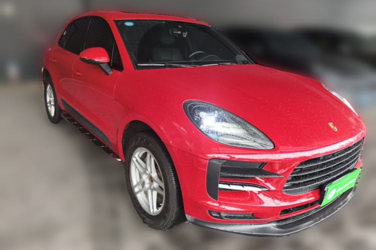 Used Porsche Macan 2018 Macan 2.0T Front Right 45 Deg