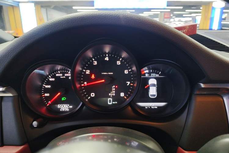 Used Porsche Macan 2018 Macan 2.0T Instrument Cluster