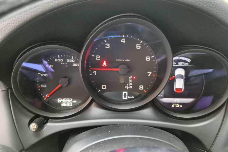 Used Porsche Macan 2018 Macan 2.0T Instrument Cluster