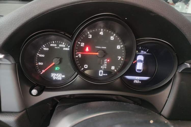 Used Porsche Macan 2018 Macan 2.0T Instrument Cluster