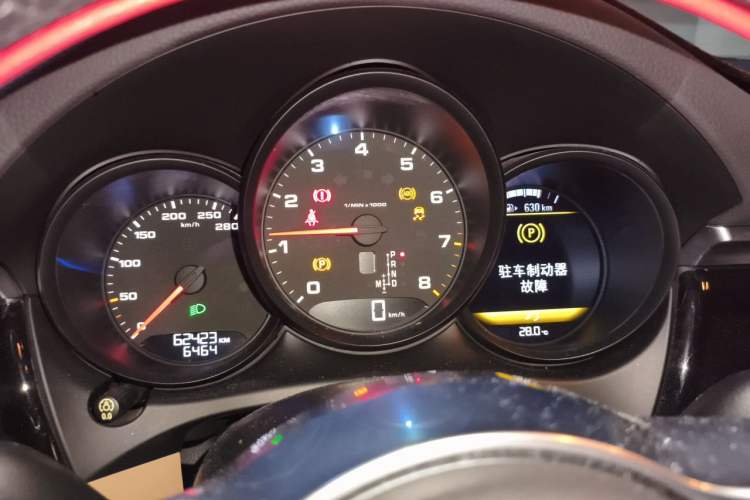 Used Porsche Macan 2018 Macan 2.0T Instrument Cluster