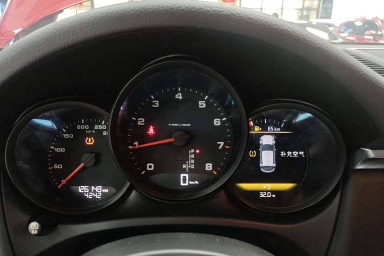 Used Porsche Macan 2018 Macan 2.0T Instrument Cluster