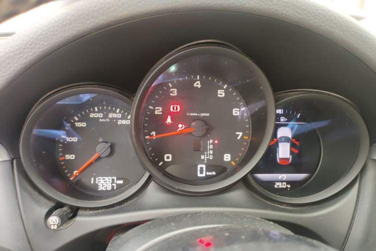 Used Porsche Macan 2018 Macan 2.0T Instrument Cluster