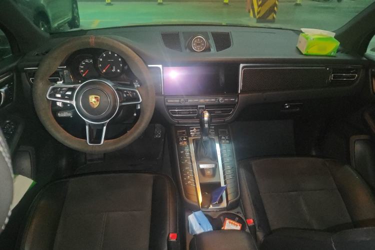 Used Porsche Macan 2018 Macan 2.0T Interior 2