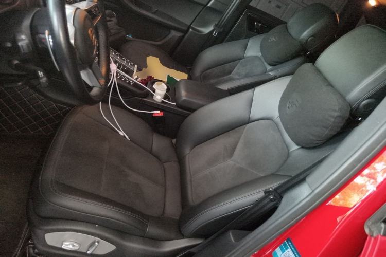Used Porsche Macan 2018 Macan 2.0T Left Front Seat