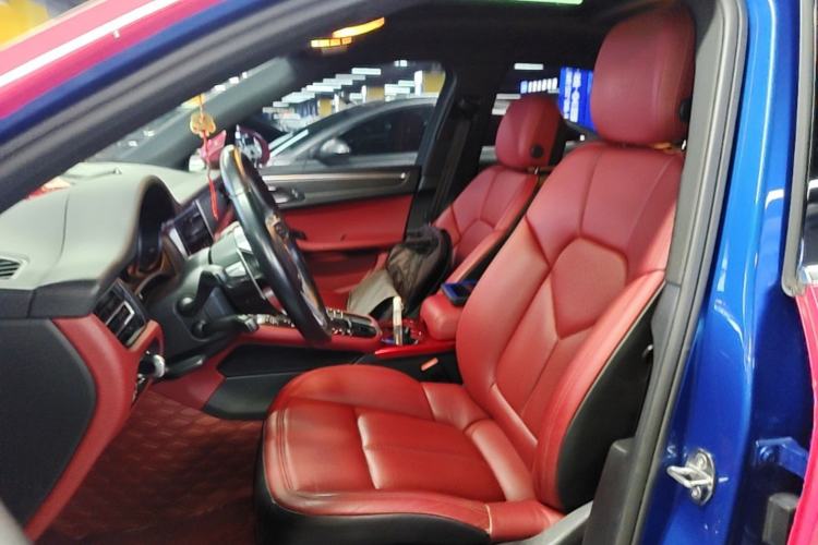 Used Porsche Macan 2018 Macan 2.0T Left Front Seat
