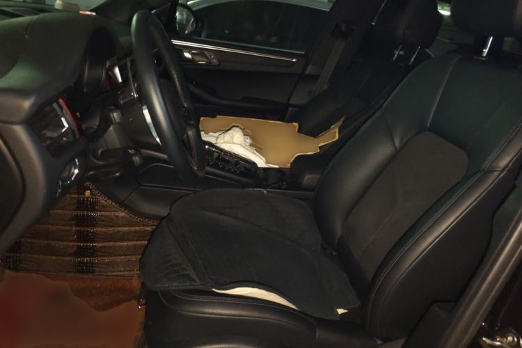 Used Porsche Macan 2018 Macan 2.0T Left Front Seat