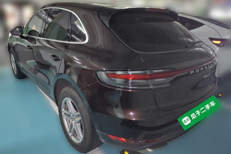 Used Porsche Macan 2018 Macan 2.0T Rear Left 45 Deg