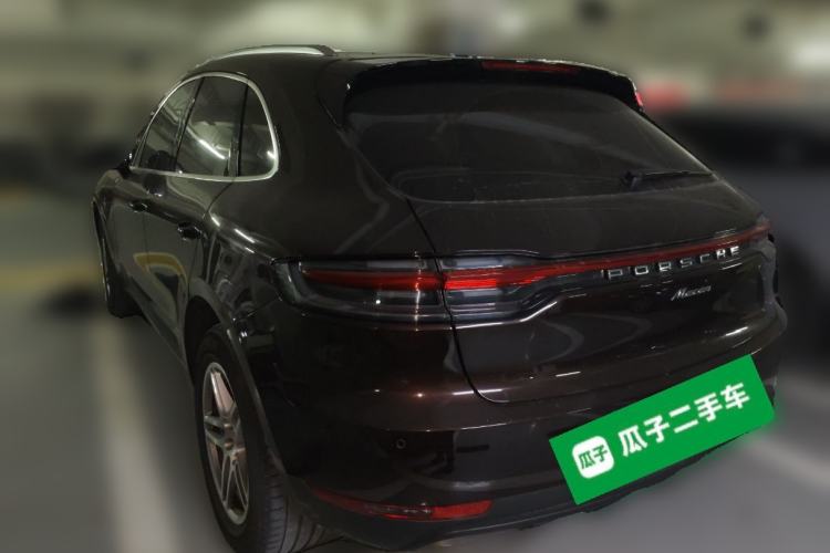 Used Porsche Macan 2018 Macan 2.0T Rear Left 45 Deg