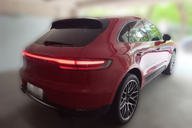 Used Porsche Macan 2018 Macan 2.0T Rear Right 45 Deg