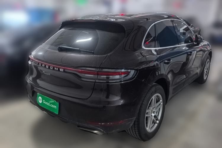 Used Porsche Macan 2018 Macan 2.0T Rear Right 45 Deg