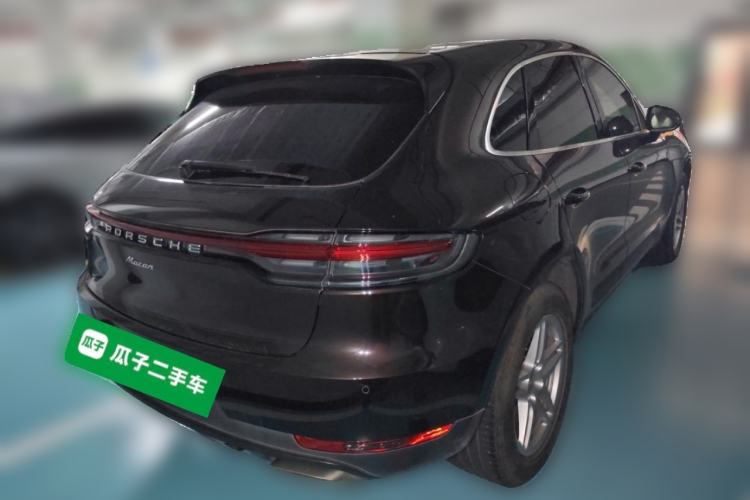 Used Porsche Macan 2018 Macan 2.0T Rear Right 45 Deg