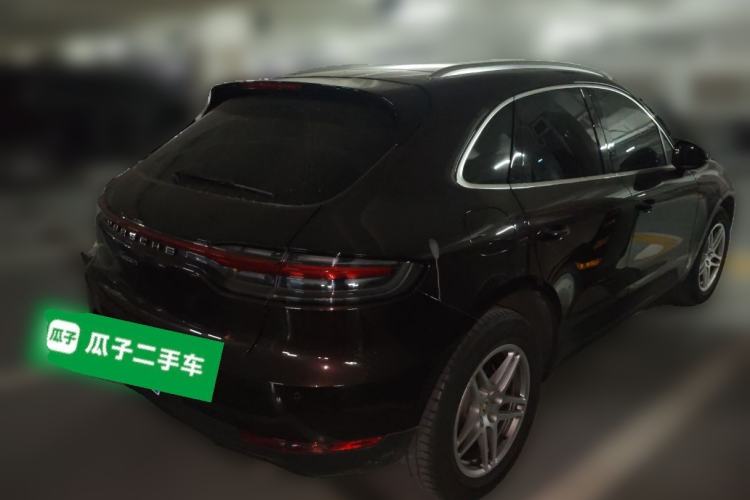 Used Porsche Macan 2018 Macan 2.0T Rear Right 45 Deg