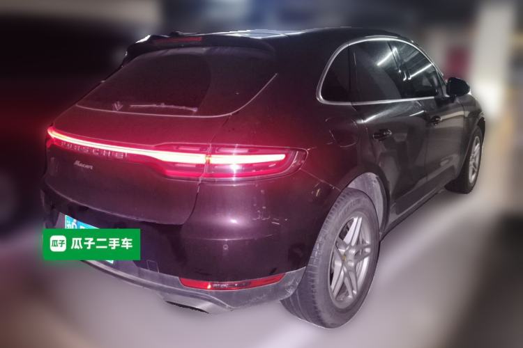Used Porsche Macan 2018 Macan 2.0T Rear Right 45 Deg