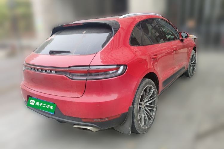 Used Porsche Macan 2018 Macan 2.0T Rear Right 45 Deg