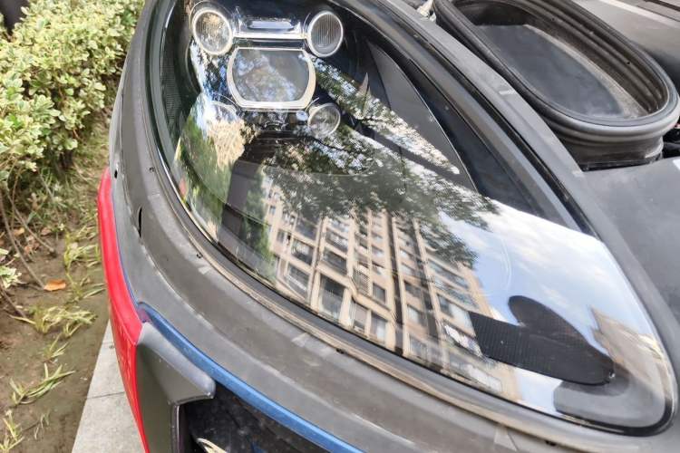 Used Porsche Macan 2018 Macan 2.0T Right Front Headlight