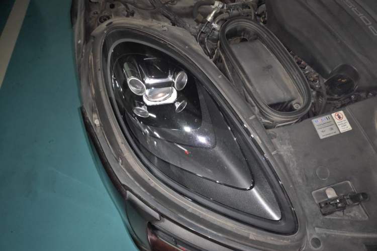 Used Porsche Macan 2018 Macan 2.0T Right Front Headlight