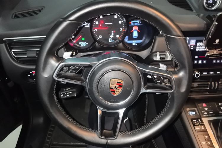 Used Porsche Macan 2018 Macan 2.0T Steering Wheel