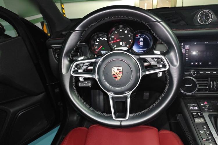 Used Porsche Macan 2018 Macan 2.0T Steering Wheel