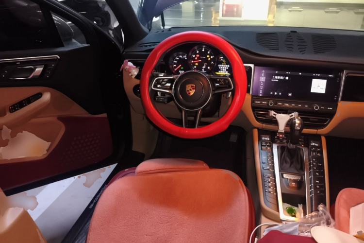 Used Porsche Macan 2018 Macan 2.0T Steering Wheel