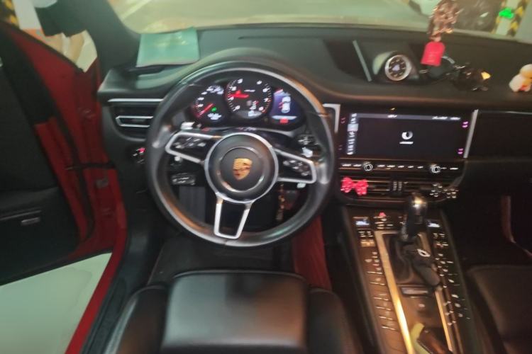 Used Porsche Macan 2018 Macan 2.0T Steering Wheel