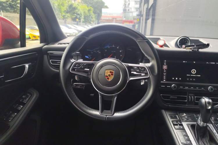 Used Porsche Macan 2018 Macan 2.0T Steering Wheel