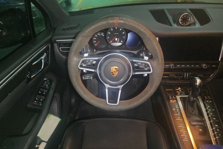 Used Porsche Macan 2018 Macan 2.0T Steering Wheel