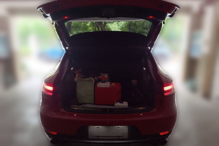 Used Porsche Macan 2018 Macan 2.0T Trunk
