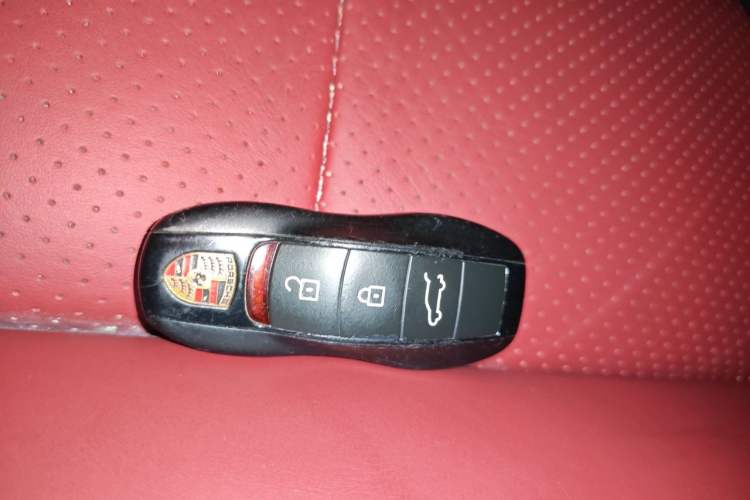 Used Porsche Macan 2018 Macan 2.0T Vehicle Key