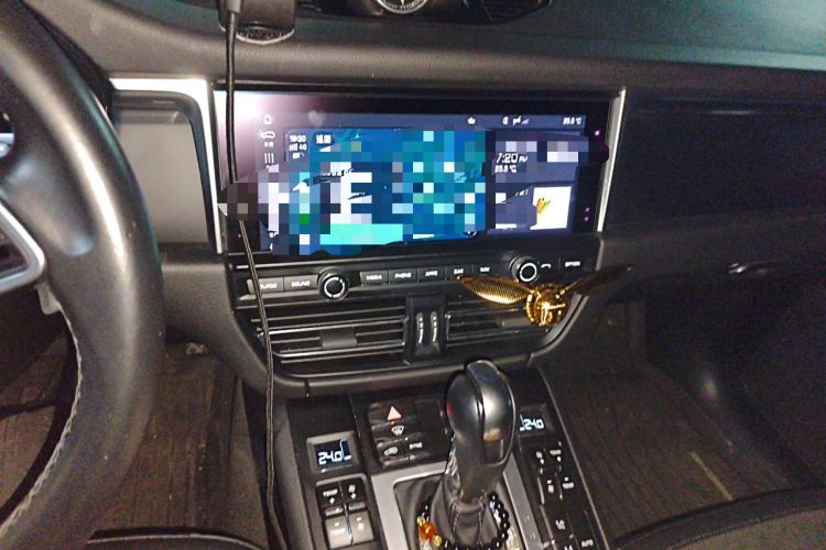 Used Porsche Macan 2018 Macan 2.0T Audio And AC Panel