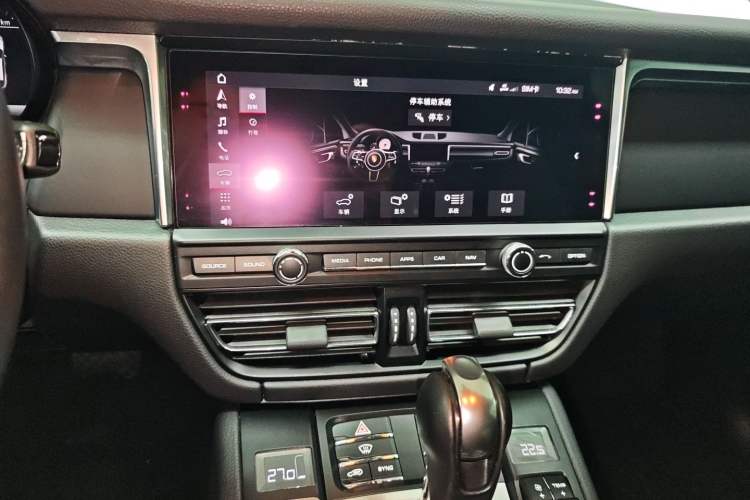 Used Porsche Macan 2018 Macan 2.0T Audio And AC Panel