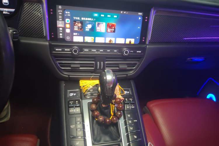 Used Porsche Macan 2018 Macan 2.0T Audio And AC Panel