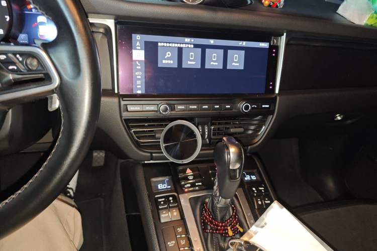 Used Porsche Macan 2018 Macan 2.0T Audio And AC Panel
