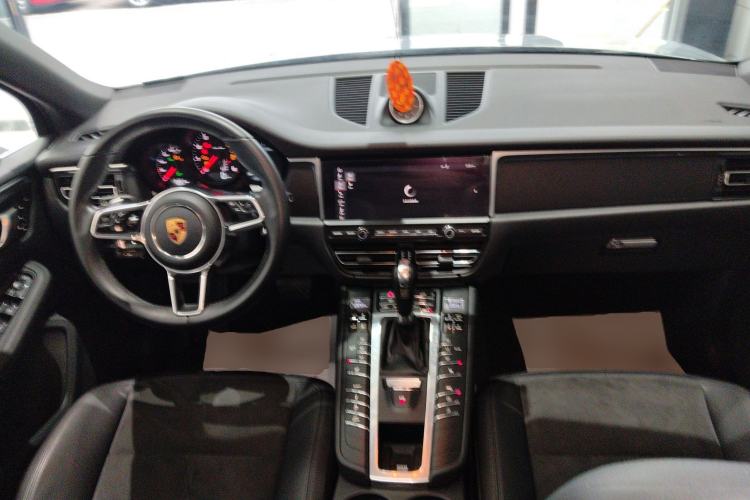 Used Porsche Macan 2018 Macan 2.0T Center Console
