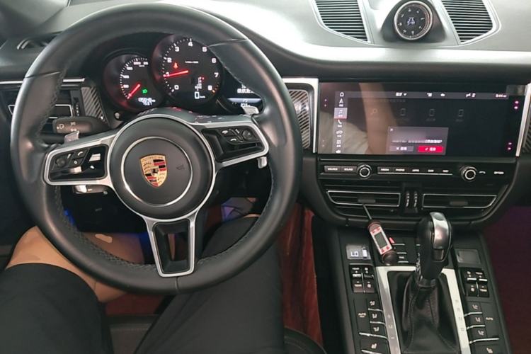 Used Porsche Macan 2018 Macan 2.0T Center Console