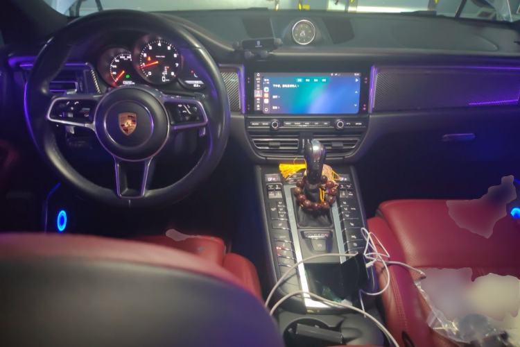 Used Porsche Macan 2018 Macan 2.0T Center Console