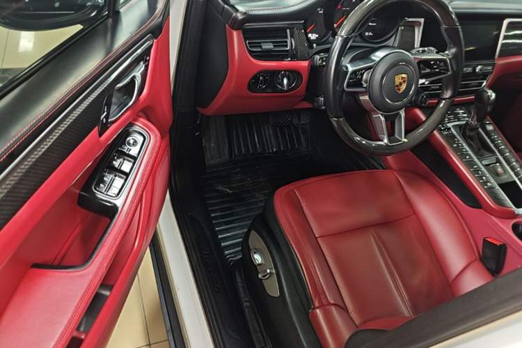 Used Porsche Macan 2018 Macan 2.0T Driver Seat