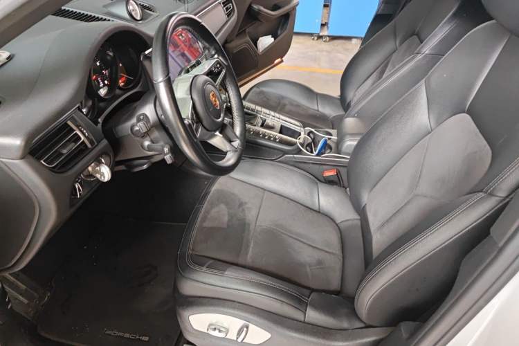 Used Porsche Macan 2018 Macan 2.0T Driver Seat