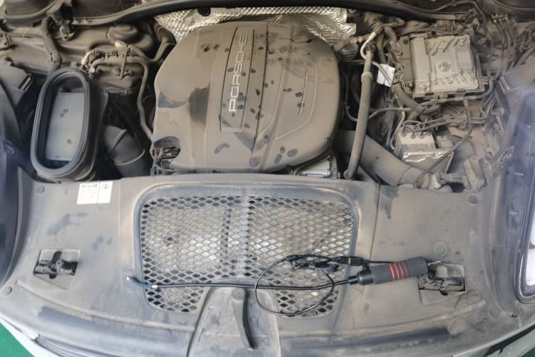 Used Porsche Macan 2018 Macan 2.0T Engine Bay