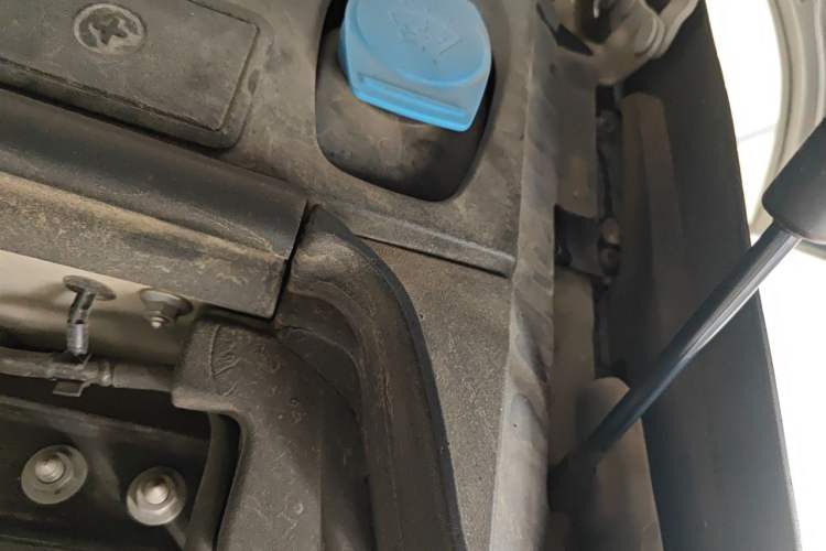 Used Porsche Macan 2018 Macan 2.0T Engine Bay Left