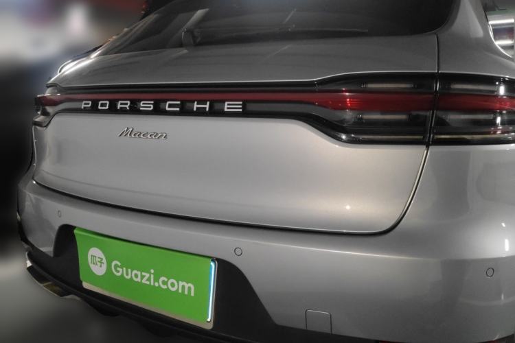 Used Porsche Macan 2018 Macan 2.0T Exterior 4