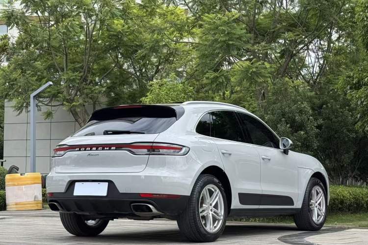 Used Porsche Macan 2018 Macan 2.0T Exterior 5
