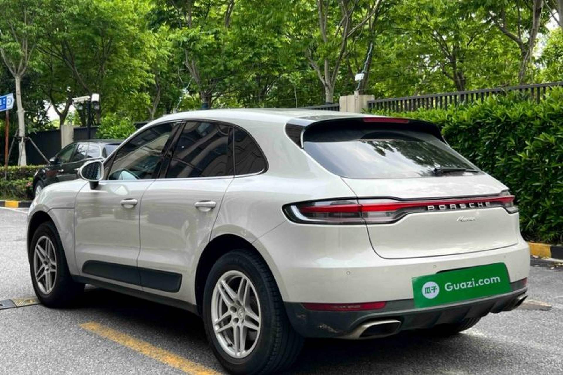 Used Porsche Macan 2018 Macan 2.0T Exterior 5