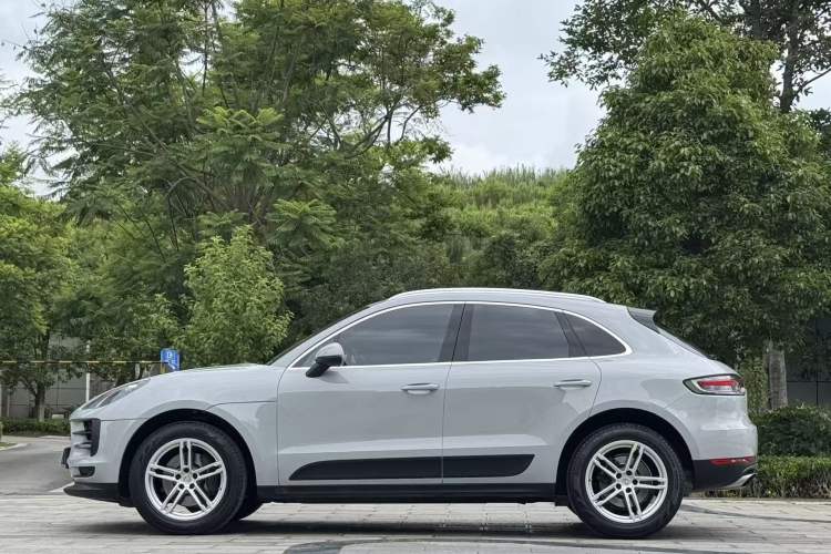 Used Porsche Macan 2018 Macan 2.0T Exterior 6