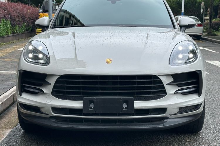 Used Porsche Macan 2018 Macan 2.0T Exterior 9