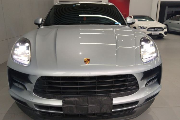 Used Porsche Macan 2018 Macan 2.0T Front