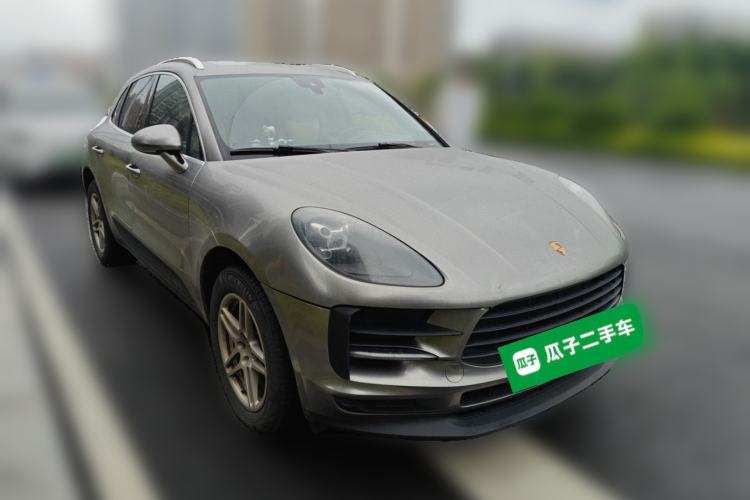 Used Porsche Macan 2018 Macan 2.0T Front Right 45 Deg