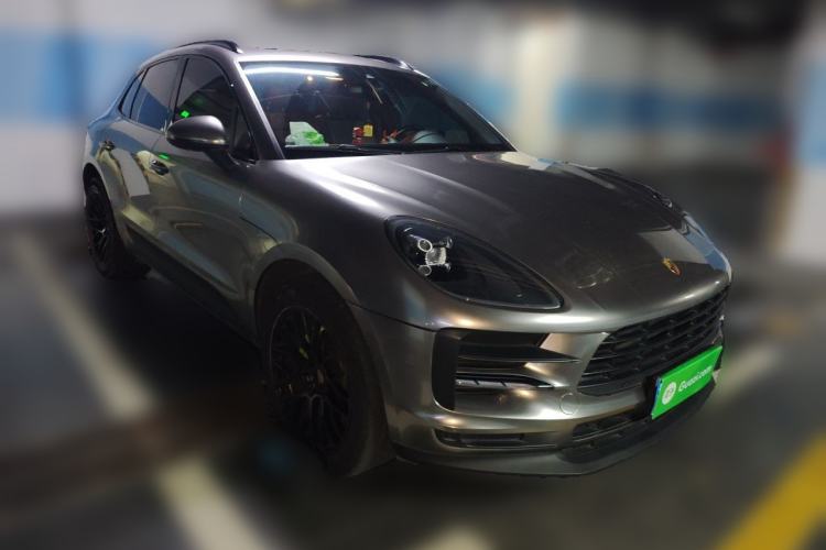 Used Porsche Macan 2018 Macan 2.0T Front Right 45 Deg