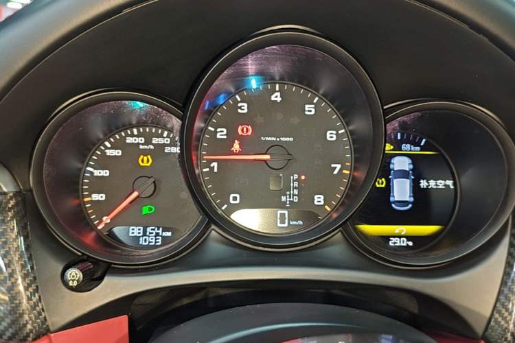 Used Porsche Macan 2018 Macan 2.0T Instrument Cluster