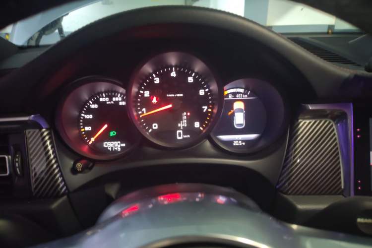 Used Porsche Macan 2018 Macan 2.0T Instrument Cluster